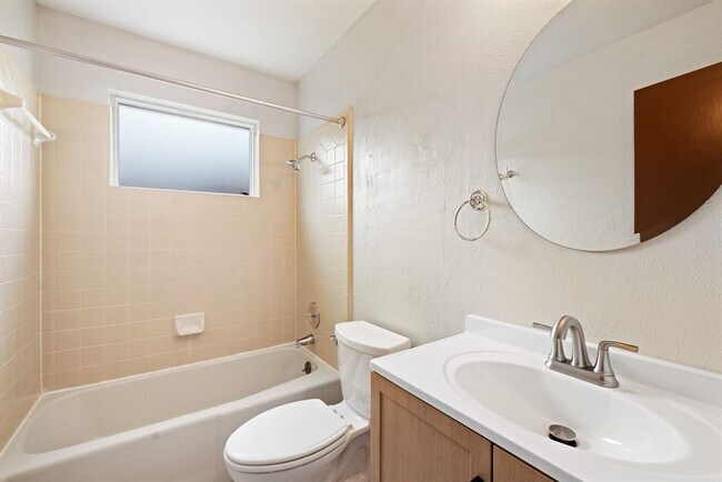 Building Photo - 801 Timber Trail