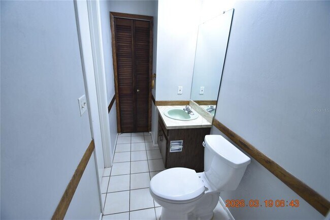 Building Photo - 2562 Redwood Way