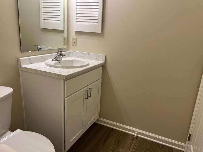 Building Photo - 456 High Point Ln