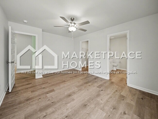 Building Photo - 1721 Amber Ave