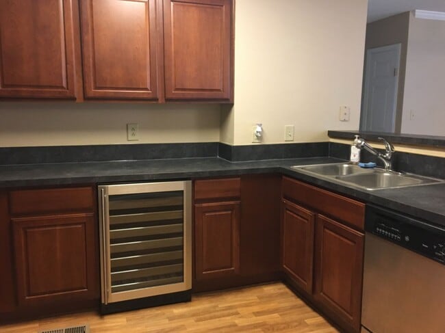 Building Photo - 101 Westover Ave