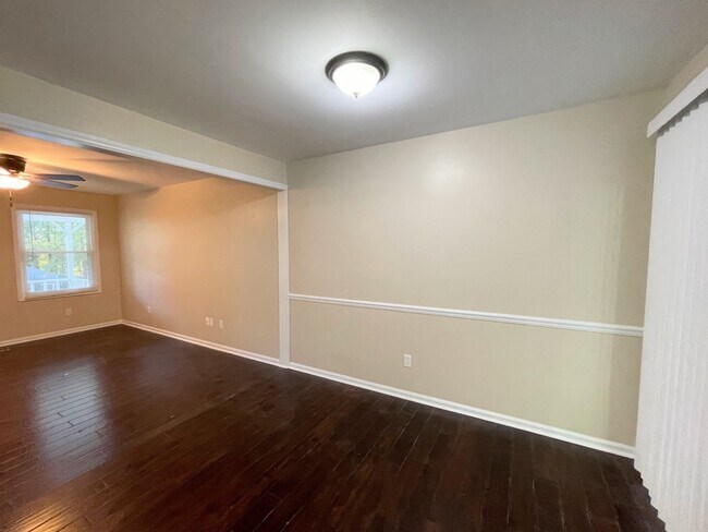 Building Photo - 205 Pine Ridge Rd