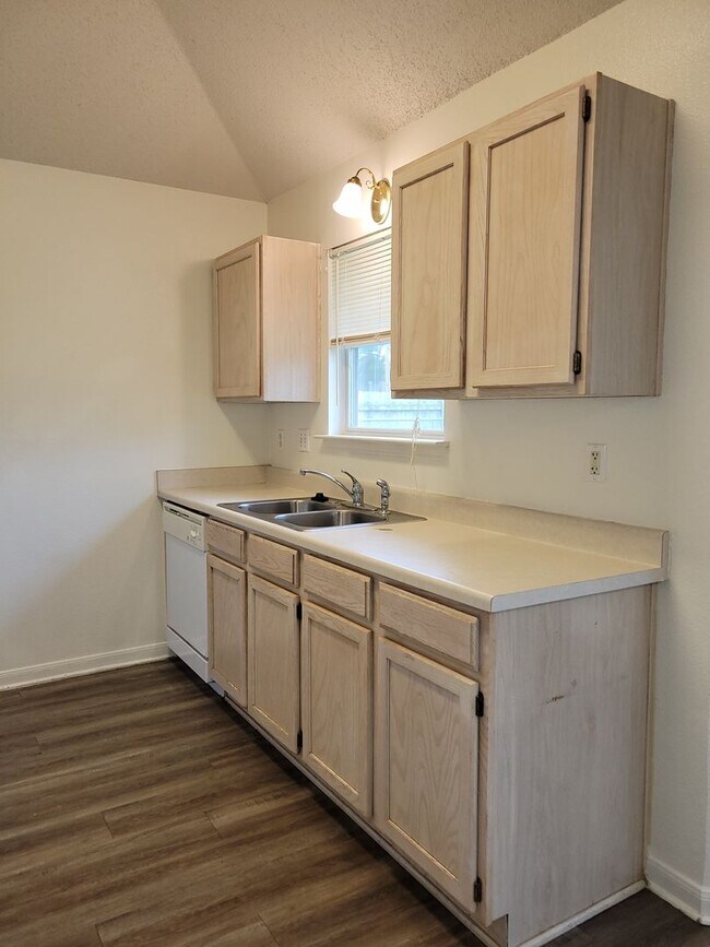 Building Photo - Cute 3bd/2ba pet friendly home in Killeen!