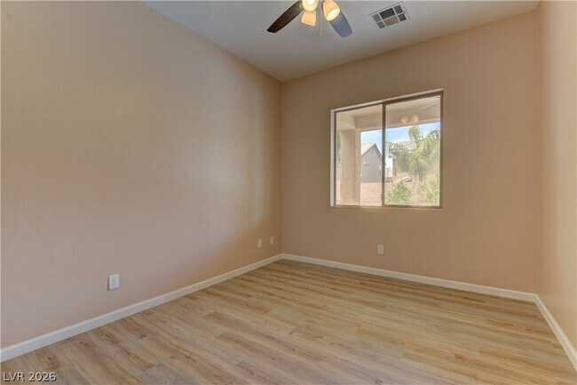 Building Photo - 5862 Bluthe Bridge Ave