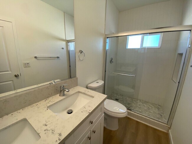 Building Photo - Newer Build! 4BD/2BA on 63rd (Lease out, pending signatures. Check back in a few days!)