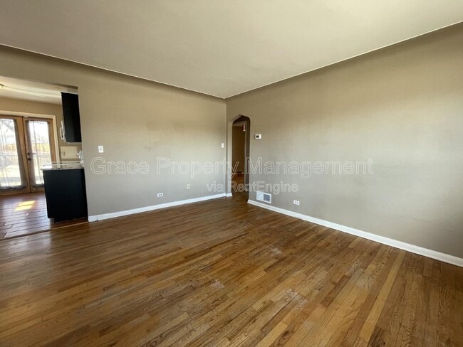 Building Photo - 2955 N Quebec St