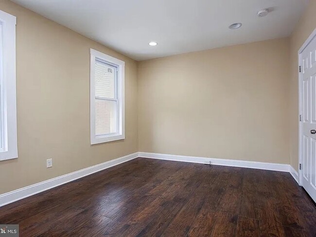 Building Photo - Updated 3 Bedroom Rental in Brewerytown wi...
