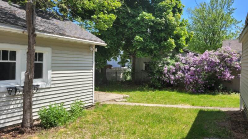 Building Photo - 812 Randolph St