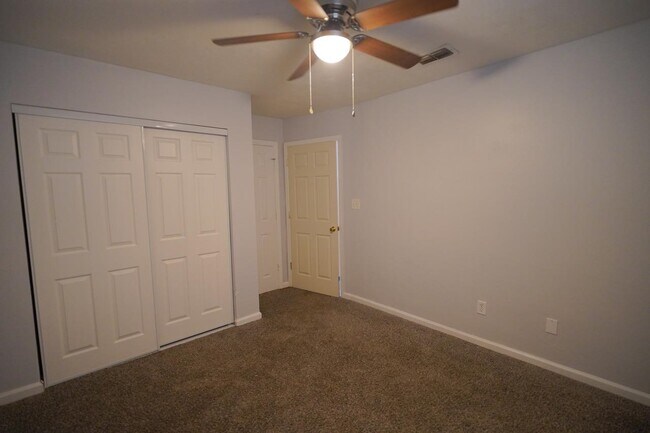 Building Photo - 2446 Talco Hills Dr