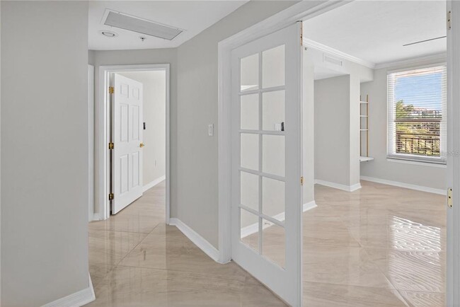 Building Photo - 5430 Eagles Point Cir