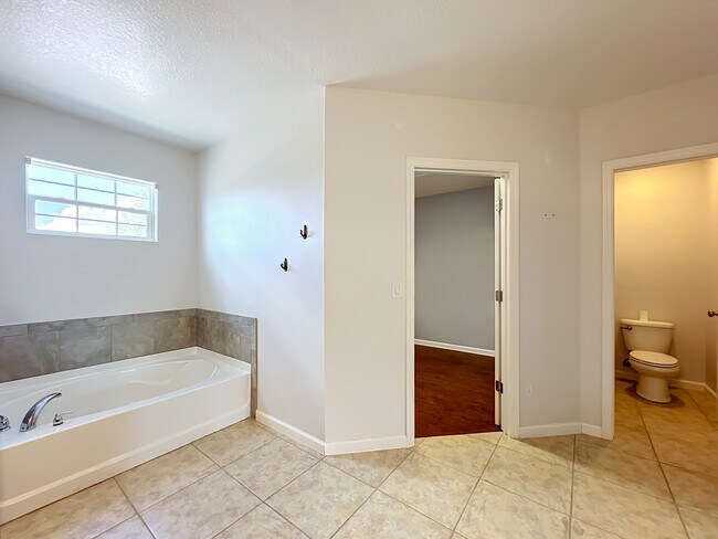 Building Photo - 1288 Dillard Dr SE