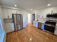 Building Photo - Live in this NEWLY updated 1 bed / 1 bath ...