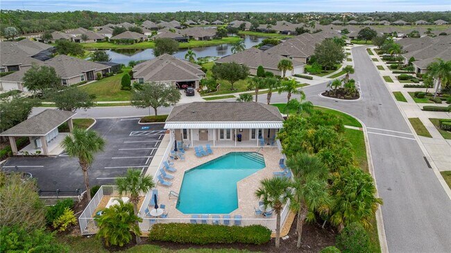 Building Photo - 3533 Lakewood Blvd