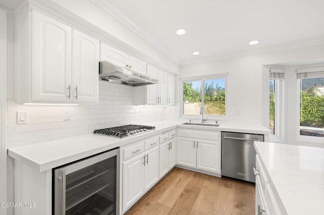 Building Photo - 5442 Alfonso Dr