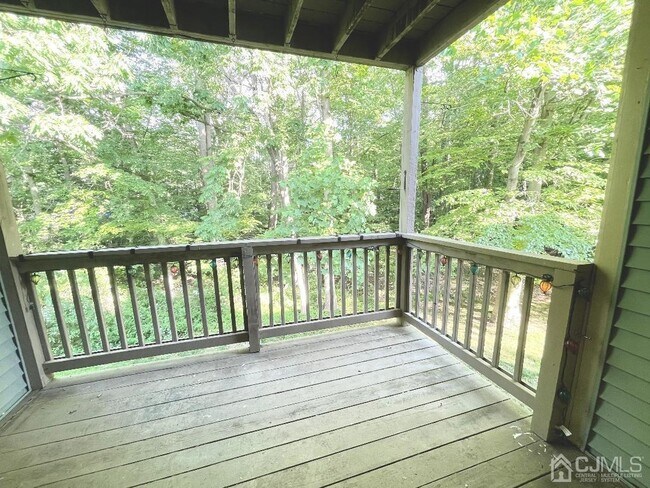 Building Photo - 7222 Elm Ct