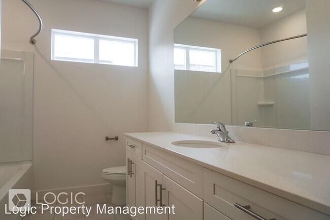 Building Photo - 3 br, 2.5 bath House - 5488 W Ace Court