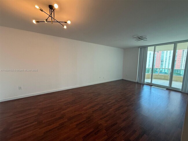 Building Photo - 3340 NE 190th St