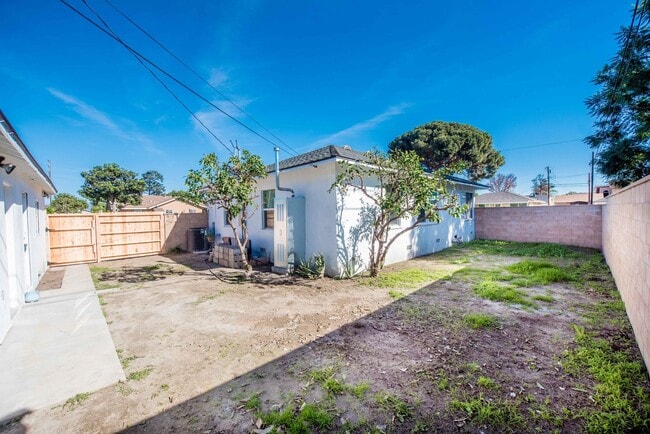 Building Photo - Remodeled Home