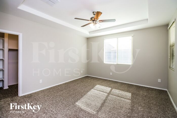Building Photo - 2117 W Bennett Way