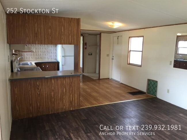 Building Photo - 252 Stockton St