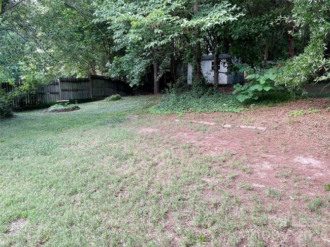 Building Photo - 819 Markwell Dr