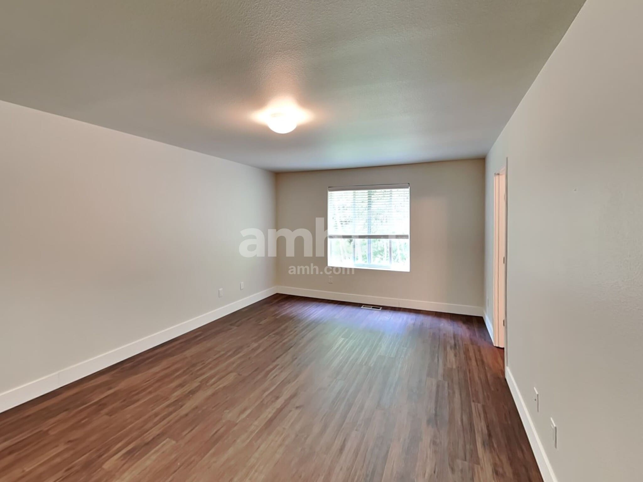 Building Photo - 1709 Blacktail Ln