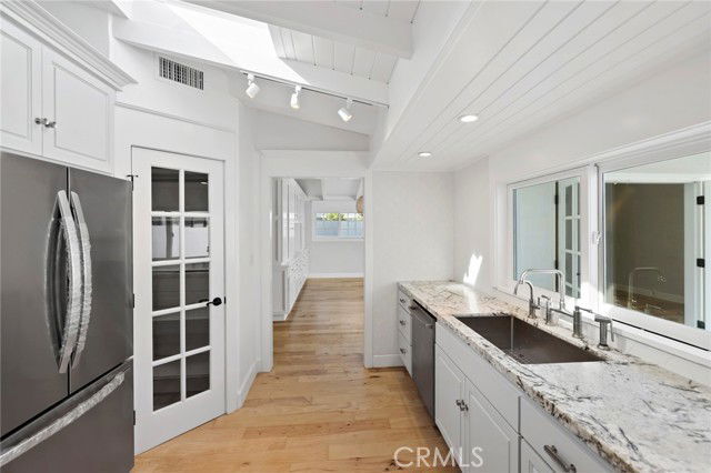 Building Photo - 203 Via Nice