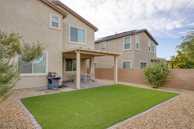 Building Photo - 976 Bluebell Brook St