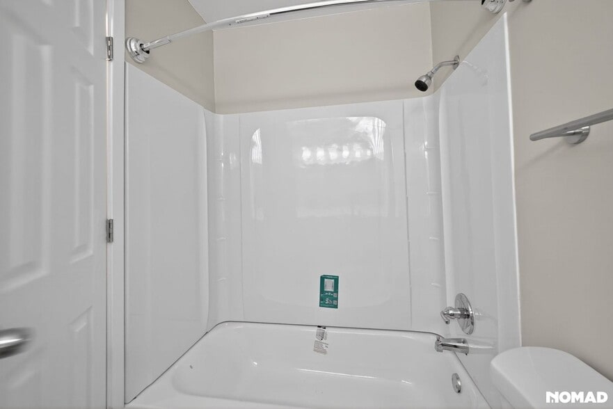 Building Photo - 37 Lima St