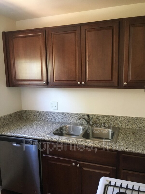 Building Photo - 4566 Maryland St