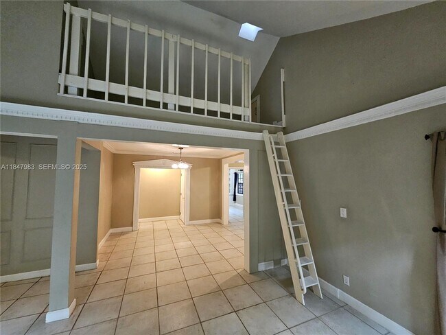 Building Photo - 38 SW 6th St