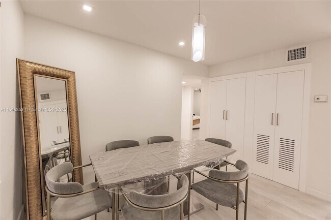 Building Photo - 4100 N 58th Ave