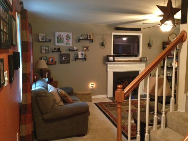 Building Photo - 1935 E Old Mountain Rd