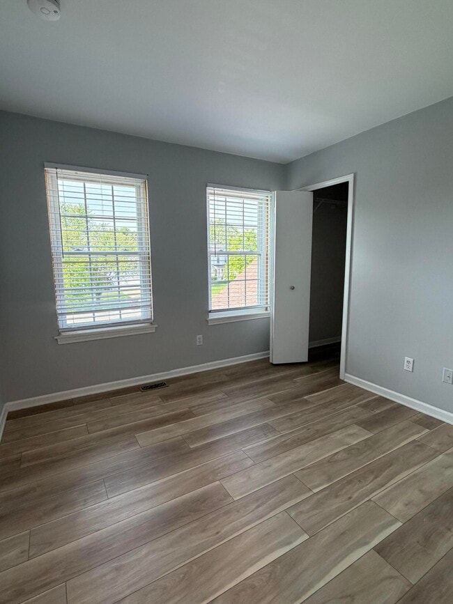 Building Photo - 4101 Rolling Meadow Ln