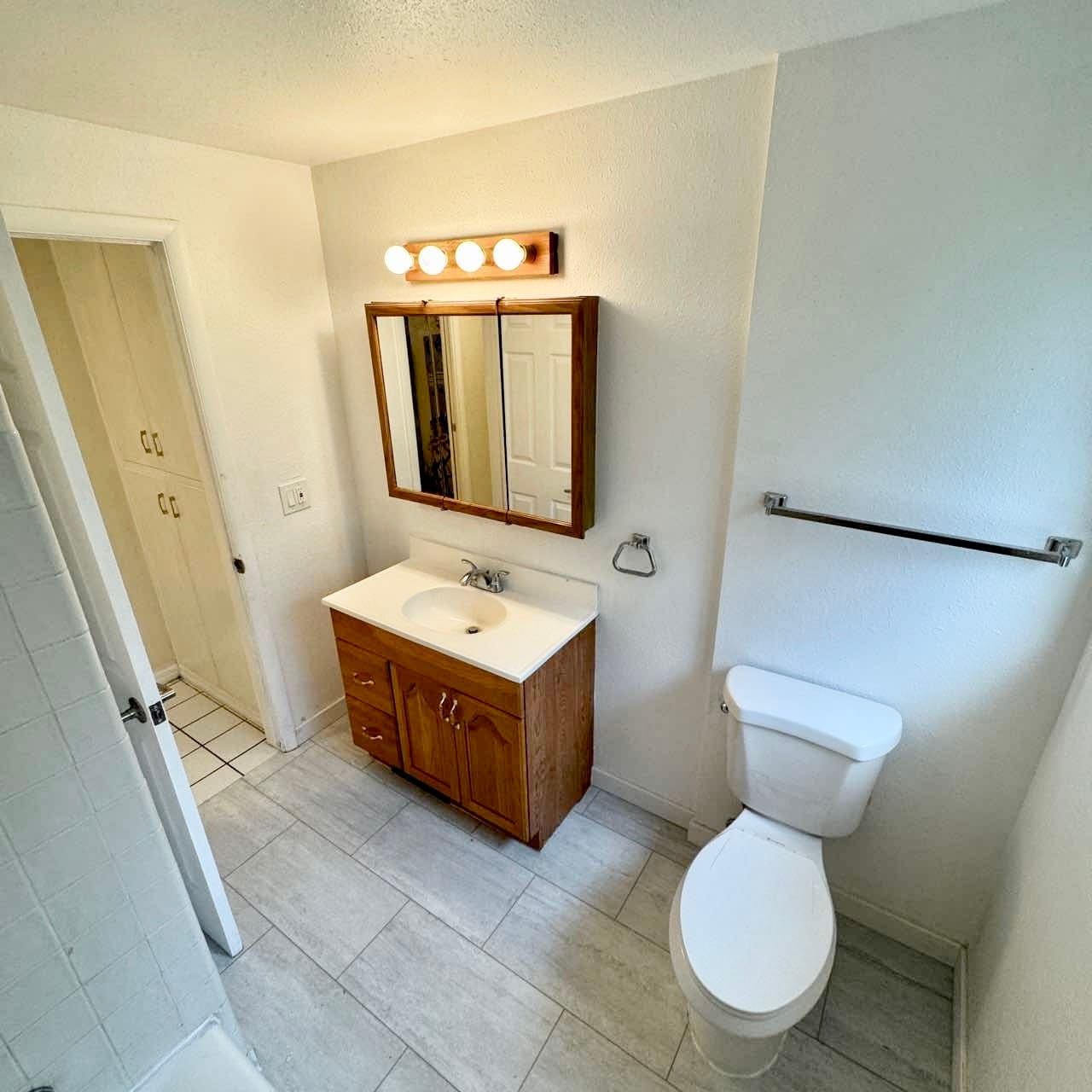 Building Photo - 771 Wall St