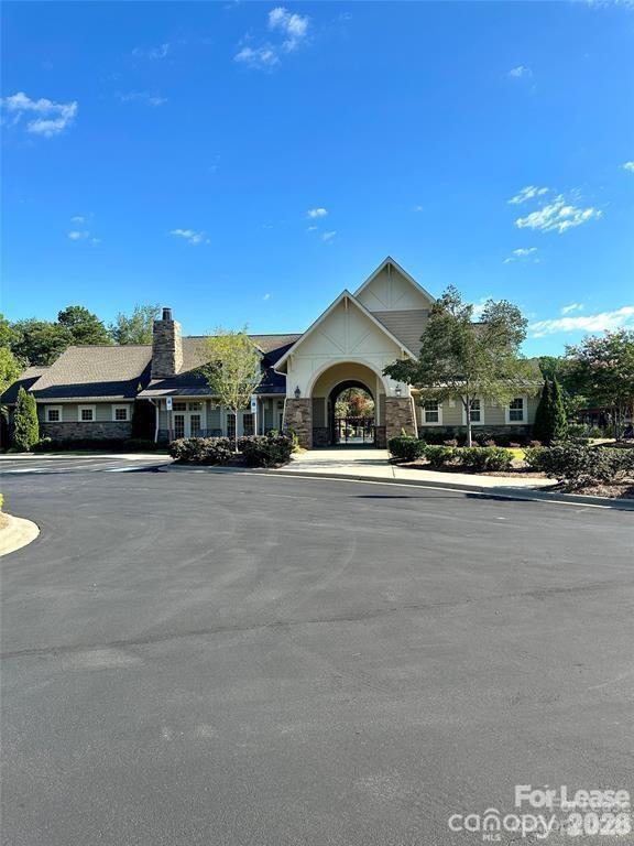 Building Photo - 10413 Honeyfur Ct