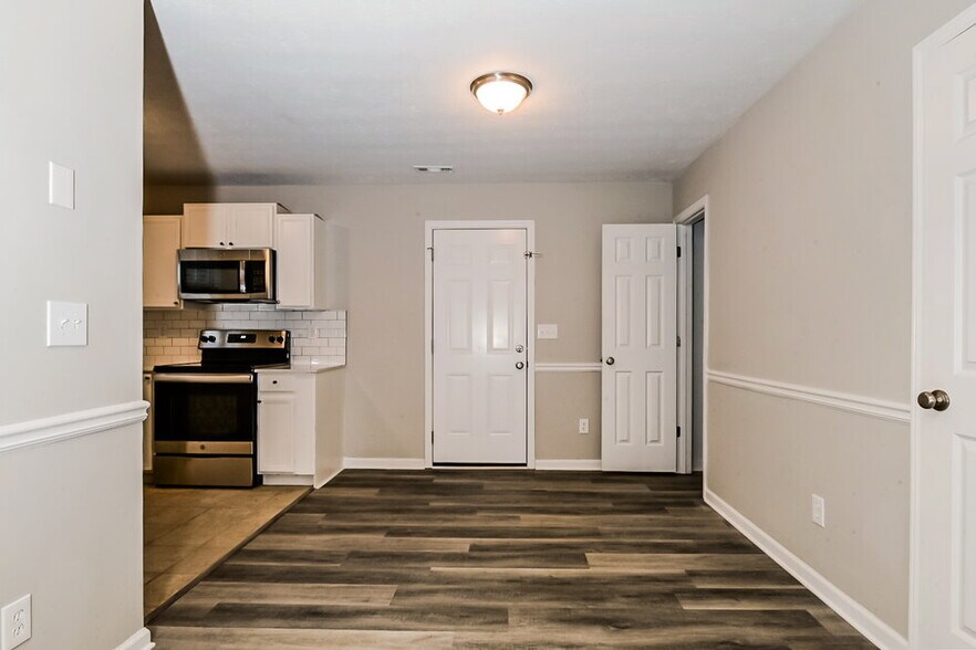 Building Photo - 1325 Carney Ct