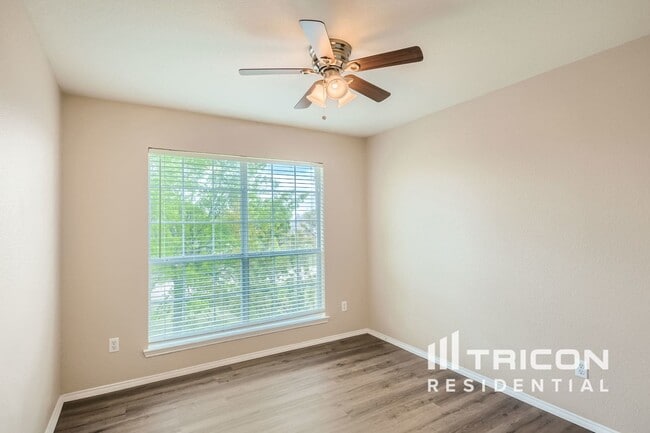 Building Photo - 112 Dublin Cir