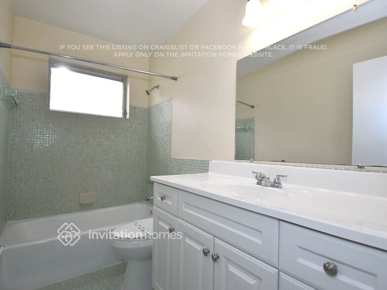 Building Photo - 7630 Coral Blvd