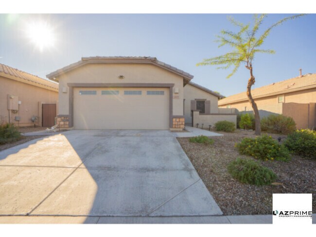 Building Photo - Step Into Unrivaled Comfort And Style With This Like-New 3/2 Phoenix Gem.