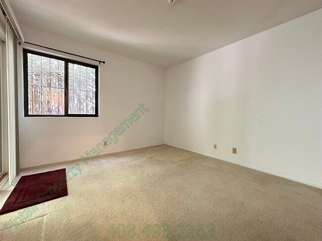 Building Photo - 802 Kingfisher Terrace