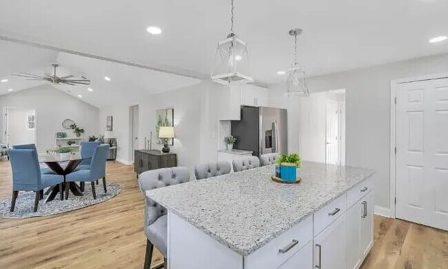 Building Photo - "Charming 3-Bed, 2-Bath Retreat with 1700 Sq. Ft. of Comfort in Simpsonville, SC!"
