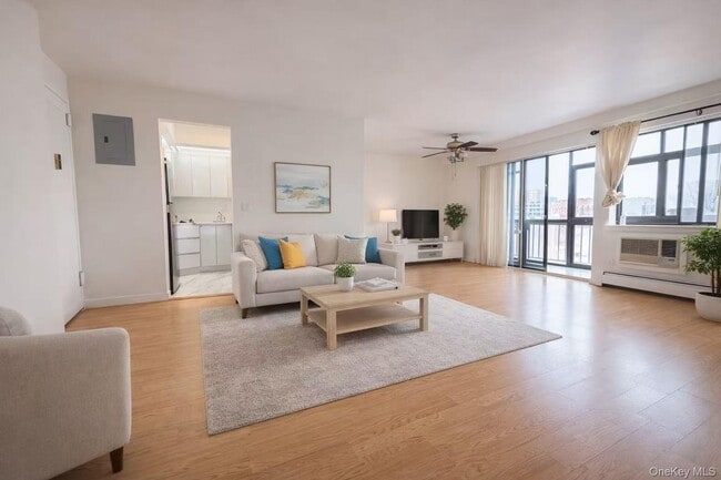 Building Photo - 136-75 37th Ave