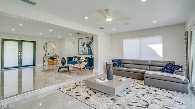 Building Photo - 1745 Bikini Ct