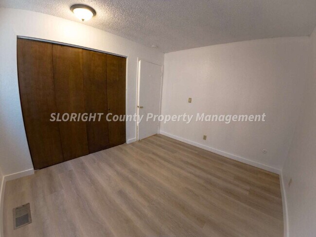 Building Photo - AVAILABLE NOW- Downstairs Paso Robles Apartment - 2 Bedroom 1 Bathroom