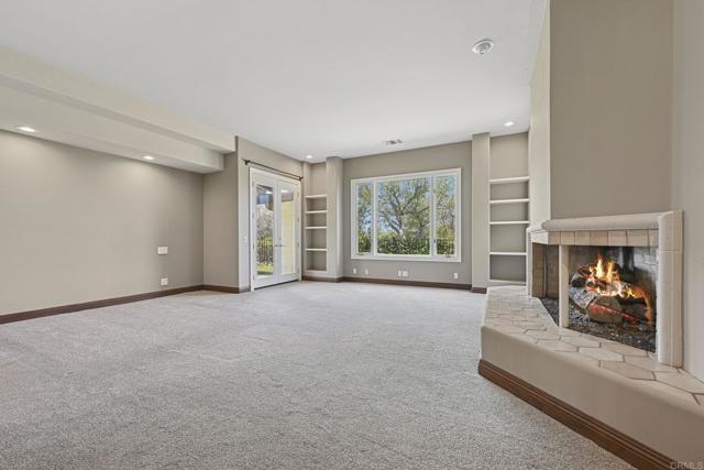 Building Photo - 431 Flores De Oro