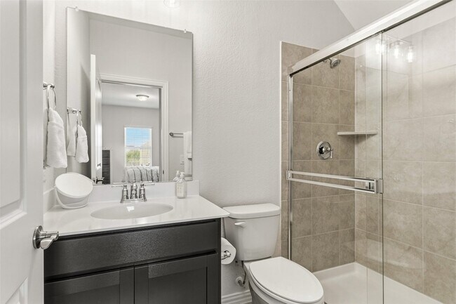 Building Photo - 1934 Peace Pl