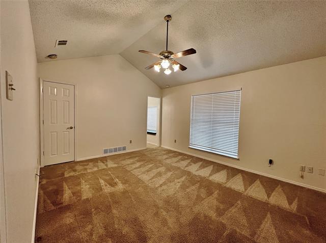 Building Photo - 906 Moore St