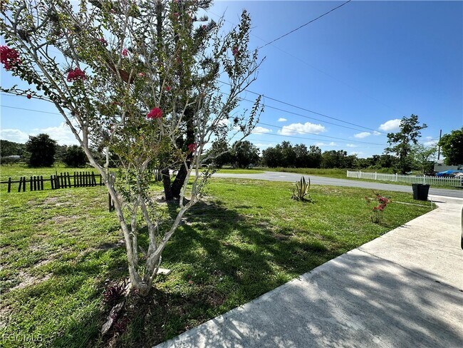 Building Photo - 2521 Brownell Ct