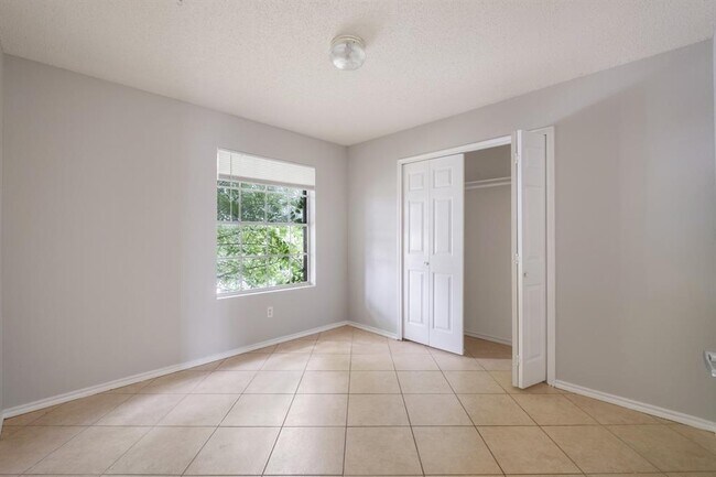 Building Photo - 3506 Hawk View Cove